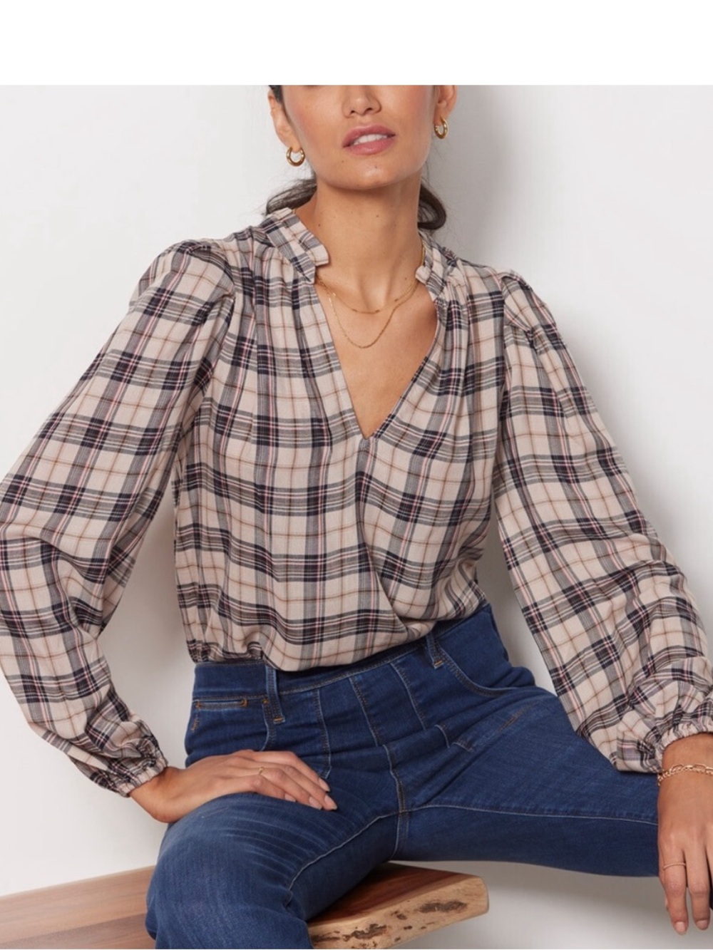 EVEREVE Skylar Plaid V-neck Peasant Blouse